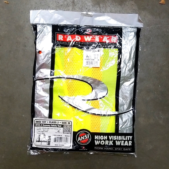 Radians SV22-2 Class 2 Safety Vest Medium NWT - Picture 3 of 6